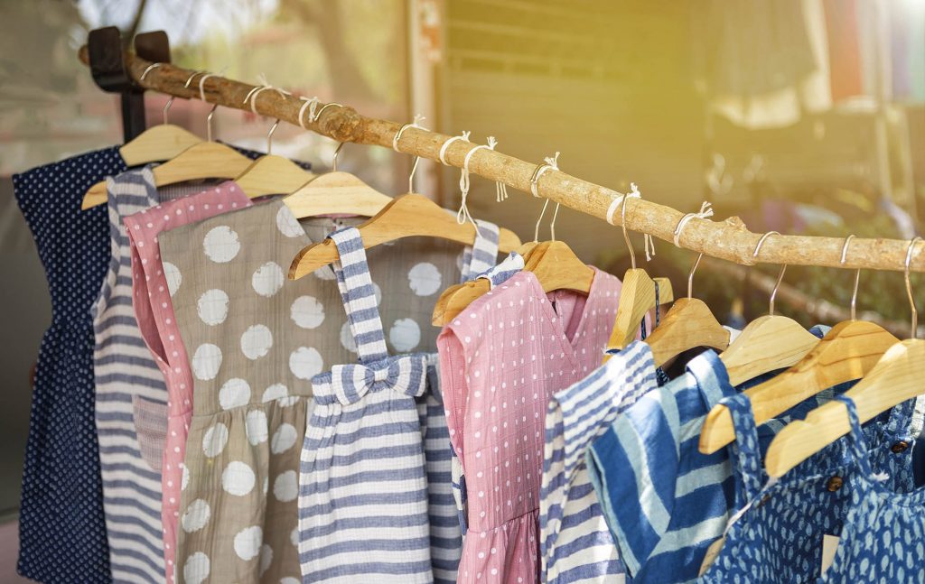 Apparel Manufacturer Warehouse Count