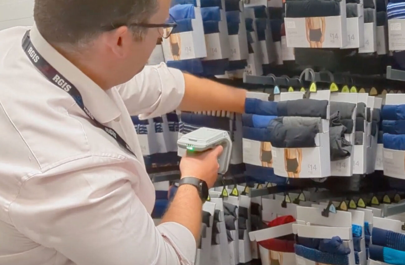 RFID Clothing Solution for Major Retailer